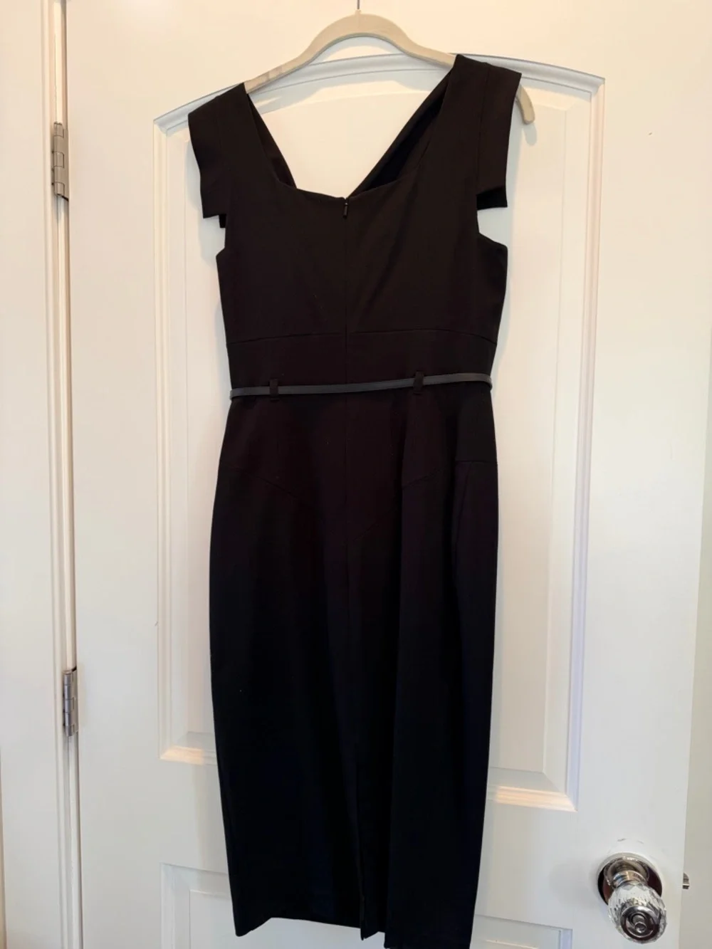 Black Halo Jackie-O Sheath Dress with Belt - NWT - Size 6 - Picture 2 of 4